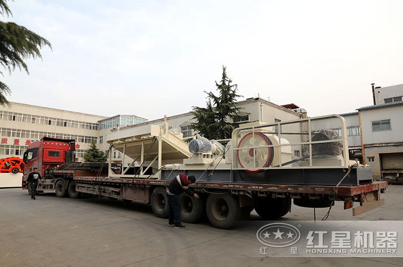 河卵石對輥制砂機(jī)發(fā)貨 河卵石對輥制砂機(jī)發(fā)貨