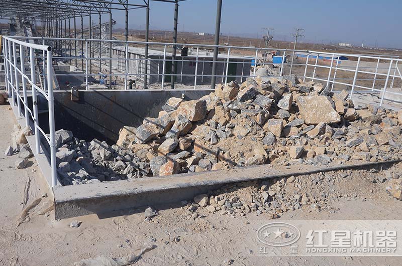 石頭打碎廠 石頭打碎廠