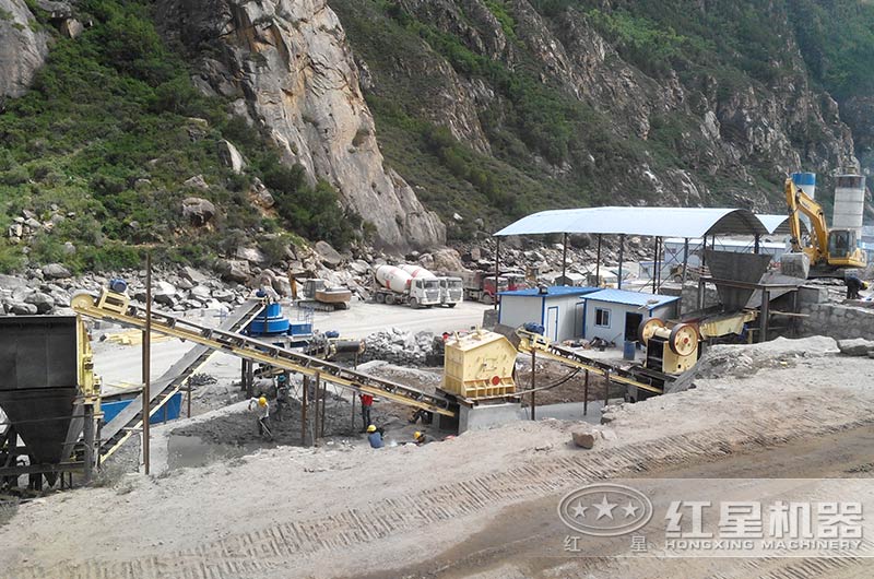 制砂現(xiàn)場(chǎng) 制砂現(xiàn)場(chǎng)