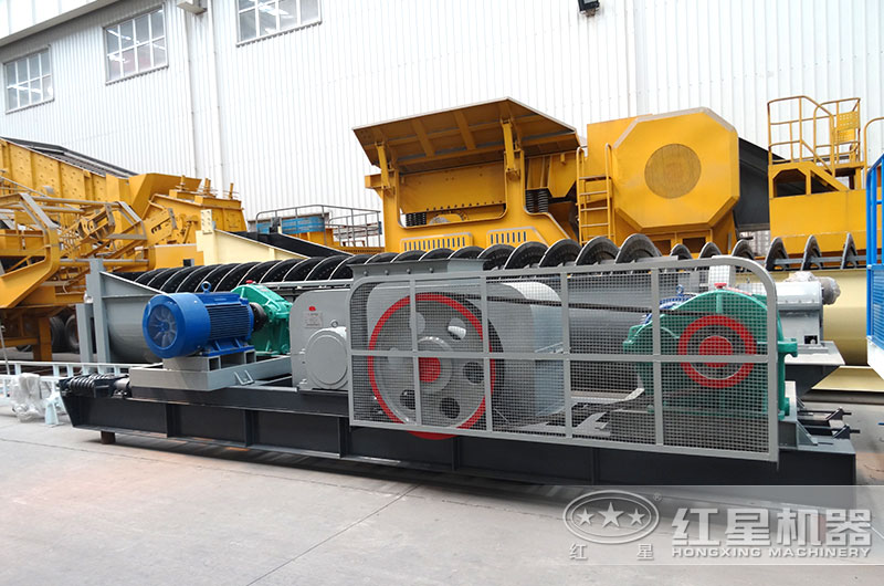 對輥式制砂機(jī) 對輥式制砂機(jī)