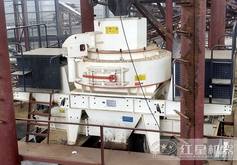 成套大型制砂機(jī) 成套大型制砂機(jī)