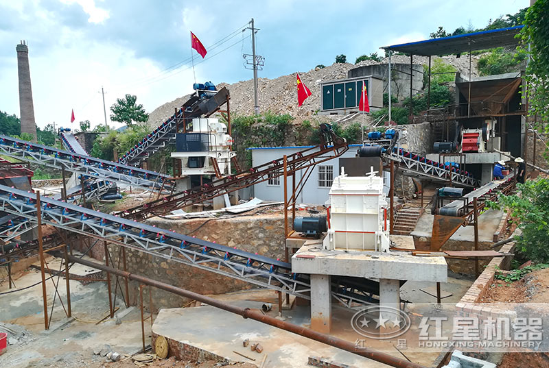 成套大型制砂機(jī)現(xiàn)場 成套大型制砂機(jī)現(xiàn)場