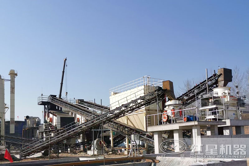 石英砂生產(chǎn)線現(xiàn)場 石英砂生產(chǎn)線現(xiàn)場