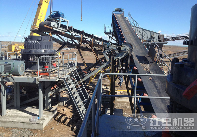 西蒙斯1600圓錐機(jī)現(xiàn)場(chǎng) 西蒙斯1600圓錐機(jī)現(xiàn)場(chǎng)