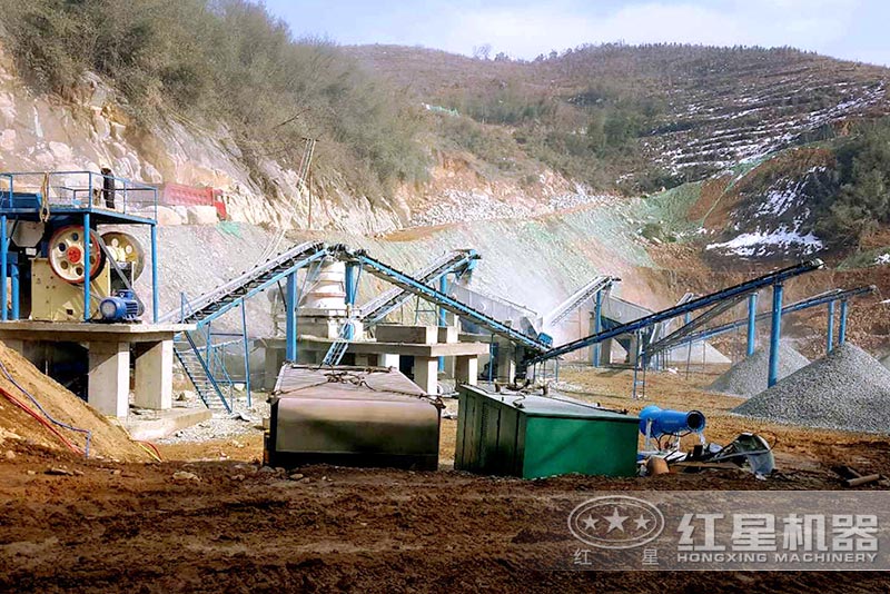 破碎石子設(shè)備現(xiàn)場 破碎石子設(shè)備現(xiàn)場