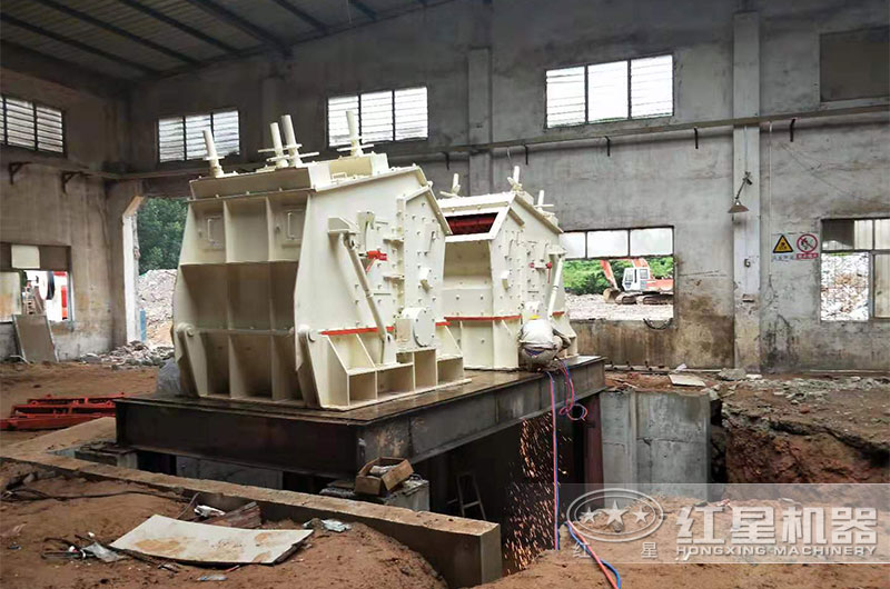 一小時(shí)60噸的建筑垃圾反擊式制沙設(shè)備 一小時(shí)60噸的建筑垃圾反擊式制沙設(shè)備